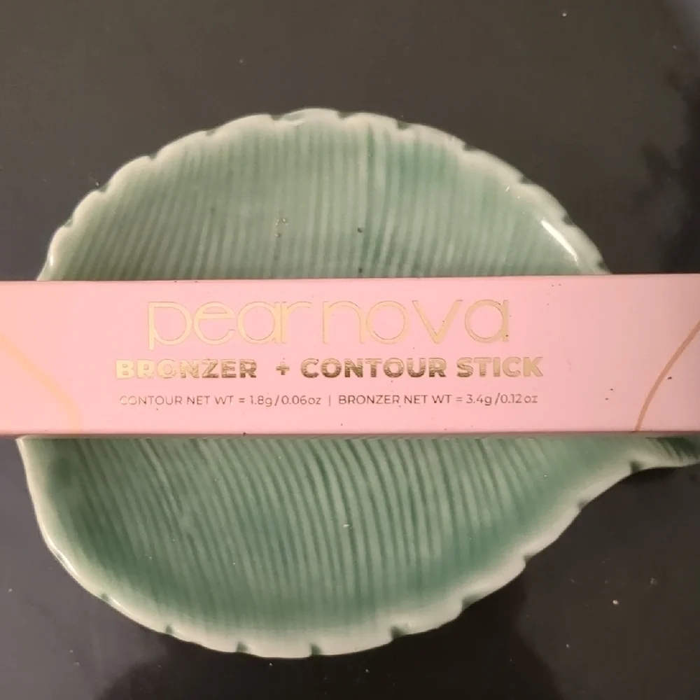 Bronzer & Contour Stick